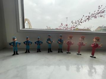 Spirou en de blauwe tuniekfiguren beschikbaar voor biedingen