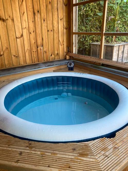 Jacuzzi intex, Jardin & Terrasse, Jacuzzis, Utilisé, Pompe, Enlèvement