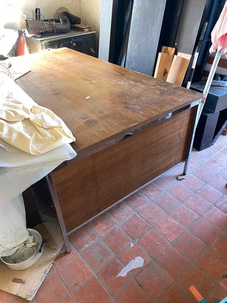 Atelier Josef Coppens Bulo 1976 bureau in notenfineer, Antiek en Kunst, Antiek | Kantoor en Zakelijk, Ophalen