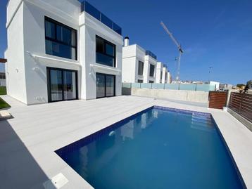Le prix diminue de 25.000€ Villa neuve à Alicante