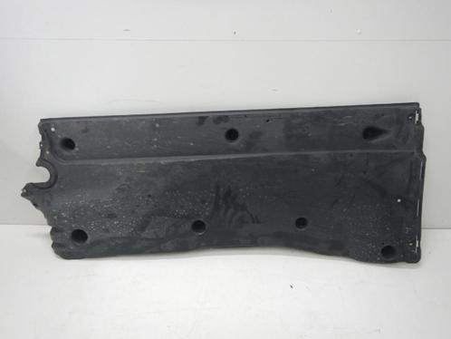 VW Tiguan Bodemplaat Links 5QF825201H, Auto-onderdelen, Carrosserie, Volkswagen, Gebruikt, Ophalen of Verzenden