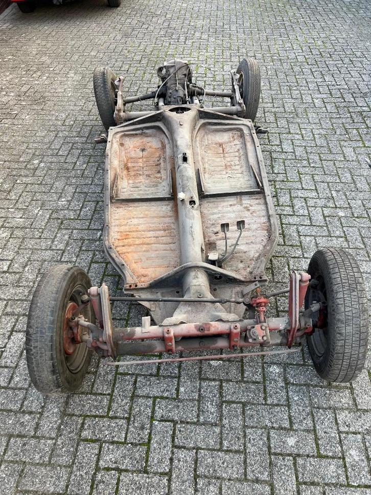 VW Kever 62-63 Chassis Rocksolid Dickholmer, Auto diversen, Auto-accessoires, Gebruikt, Ophalen of Verzenden