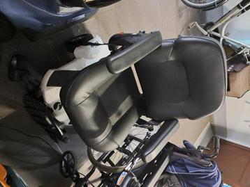 Bijna nieuwe powerchair beschikbaar voor biedingen