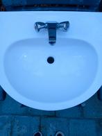 Lavabo met kraan., Ophalen