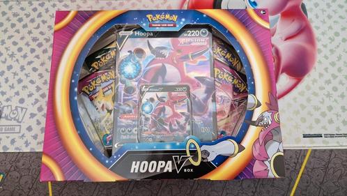 Hoopa V collection box (o.a. 1 Evolving Skies booster pack), Hobby en Vrije tijd, Verzamelkaartspellen | Pokémon, Nieuw, Boosterbox