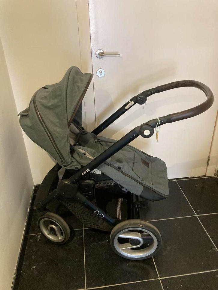 Mutsy Evo Farmer green, Kinderen en Baby's, Buggy's, Gebruikt, Overige merken, Duomodel, Regenhoes, Verstelbare rugleuning, Voetenzak