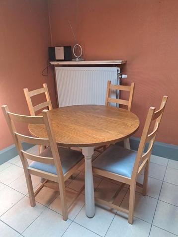 Table à manger en bois avec 4 chaises, Maison & Meubles, Tables | Tables à manger, Enlèvement, Comme neuf