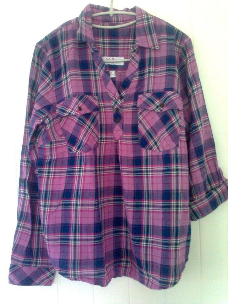 Blouse à carreaux mauve/bleu, Kleding | Dames, Blouses en Tunieken, Nieuw, Paars, Verzenden