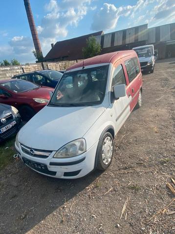 Opel combo 1.7 dci diesel voor onderdelen  beschikbaar voor biedingen