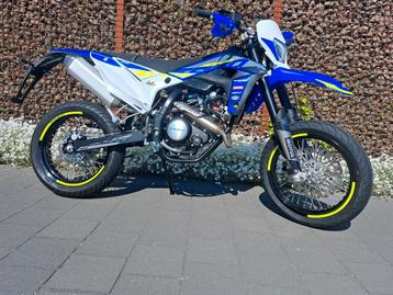 Nieuwe sherco sm 125cc 4T