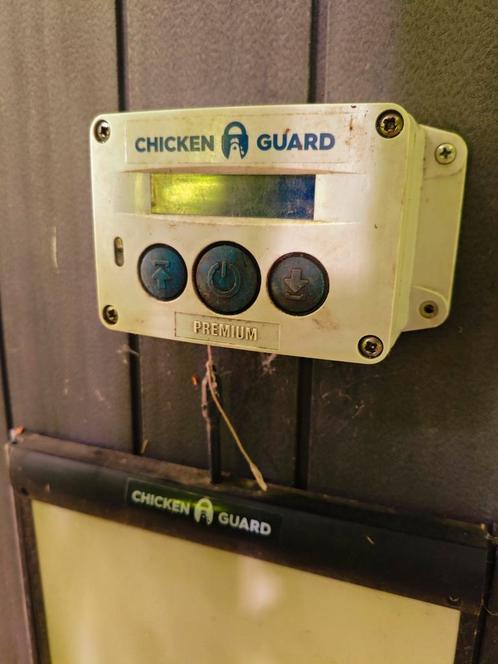 2 x Chickenguard premium kippenhokdeur (prijs per stuk), Dieren en Toebehoren, Pluimvee | Toebehoren, Gebruikt, Kippenhok of Kippenren