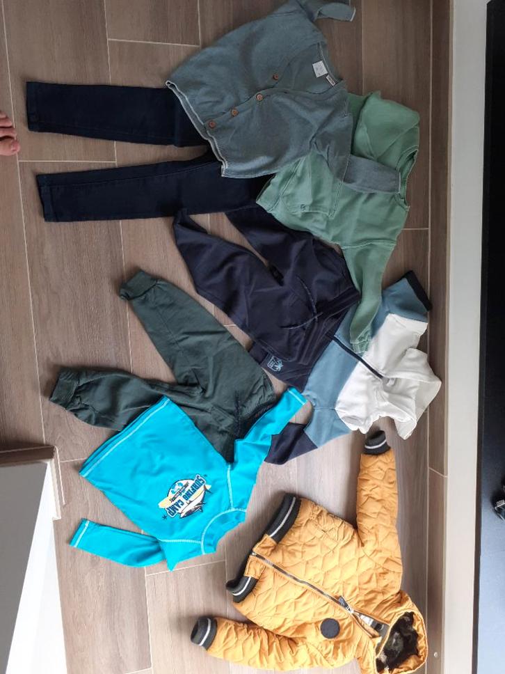 Jongenskleding maat 104 en 110, Kinderen en Baby's, Kinderkleding | Kinder-kledingpakketten, Zo goed als nieuw, Maat 104, Ophalen