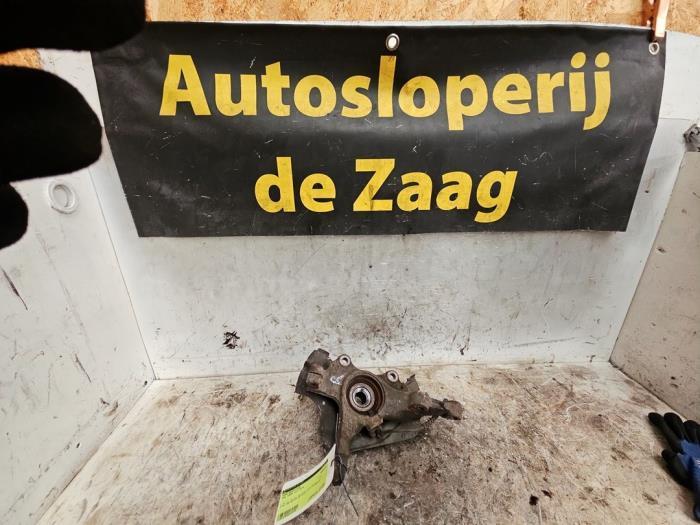 Fusee rechts-voor van een Opel Corsa, Auto-onderdelen, Ophanging en Onderstel, Opel, Gebruikt, 3 maanden garantie, Ophalen of Verzenden
