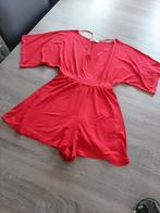 Bershka rood playsuit xs, Vêtements | Femmes, Combinaisons, Rouge, Enlèvement ou Envoi, Taille 34 (XS) ou plus petite, Comme neuf