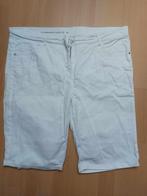 witte bermuda c&a M48, Kleding | Dames, Grote Maten, Wit, Ophalen of Verzenden, Broek of Spijkerbroek, Gedragen