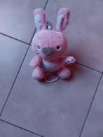 knuffel met muziek, Kinderen en Baby's, Speelgoed | Knuffels en Pluche, Ophalen, Zo goed als nieuw, Konijn