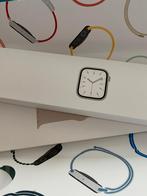 Apple Watch Series 7 GPS + CELLULAR 45mm, Handtassen en Accessoires, Smartwatches, Ophalen, IOS, Zo goed als nieuw, Waterdicht
