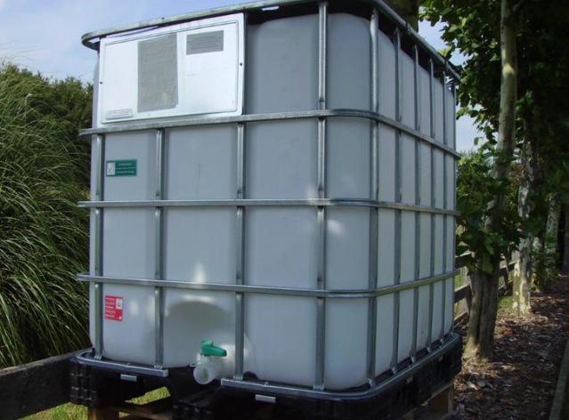600l waterton, Tuin en Terras, Regentonnen, Zo goed als nieuw, Kunststof, 150 liter of meer, Met kraantje, Ophalen