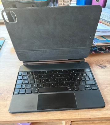 Apple magic keyboard en pencil 2de generatie beschikbaar voor biedingen