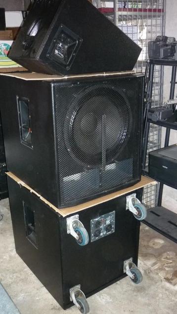 HK AUDIO  LP118  SUBWOOFER beschikbaar voor biedingen