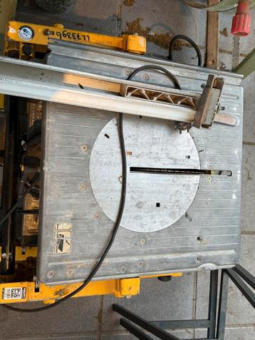 Zaagtafel dewalt 743 beschikbaar voor biedingen