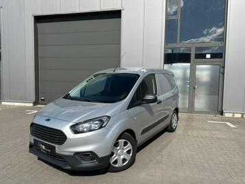 Ford Transit Courier 19.000km airco benzine, Auto's, Bestelwagens en Lichte vracht, Voorwielaandrijving, Stof, Used 1. Bestelwagens met ervaring.