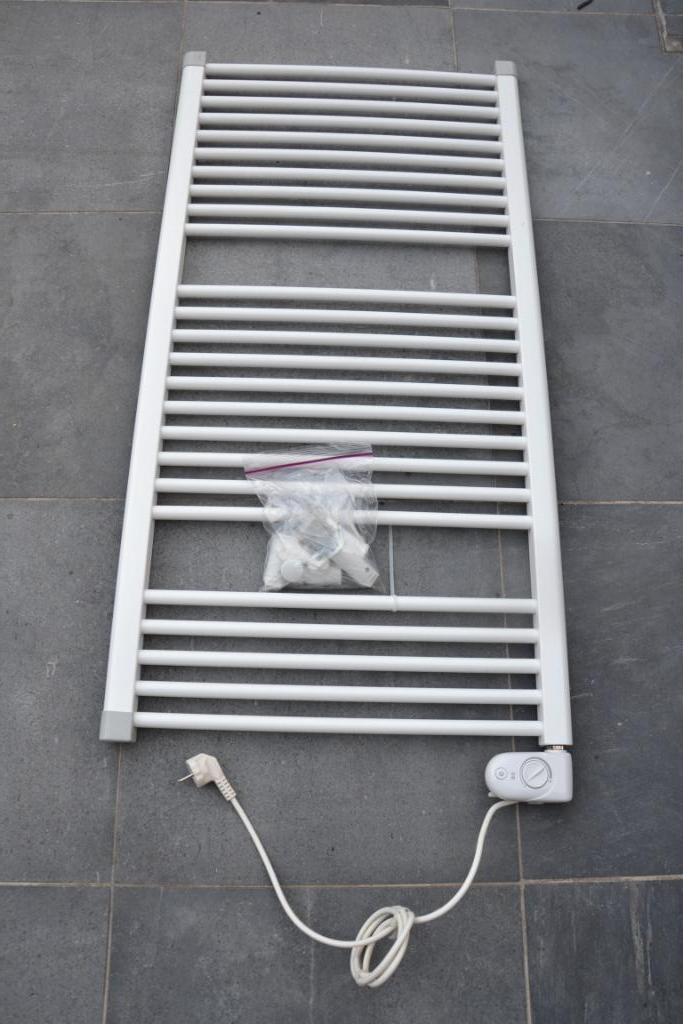 Handdoek radiator, Doe-het-zelf en Bouw, Verwarming en Radiatoren, Gebruikt, Radiator, 800 watt of meer, 80 cm of meer, Ophalen
