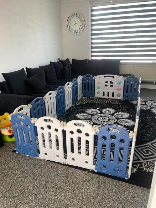 Prachtige xl grote grondbox / parc /playpen / park 240x190cm, Kinderen en Baby's, Babyparken, Zo goed als nieuw, Vierkant, Ophalen