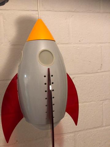 Plafondlamp raket voor kinderkamer beschikbaar voor biedingen