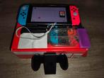Nintendo Switch ( avec sa boîte ) + 1 jeu, Games en Spelcomputers, Spelcomputers | Nintendo Switch, Ophalen, Zo goed als nieuw