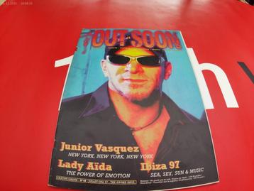 Out Soon tijdschrift nr 48 beschikbaar voor biedingen