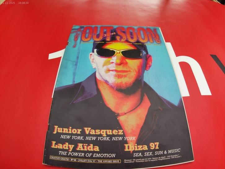 Out Soon tijdschrift nr 48, Verzamelen, Tijdschriften, Kranten en Knipsels, Tijdschrift, 1980 tot heden, Ophalen