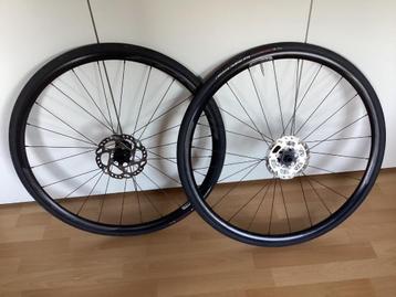 Fiets wielen beschikbaar voor biedingen