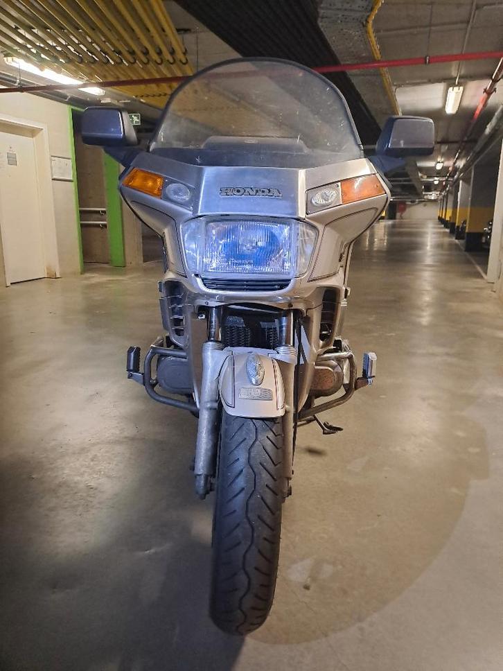 Honda goldwing 1200cc, Motos, Motos | Honda, Particulier, Tourisme, plus de 35 kW, 4 cylindres, Transmission par cardan, Enlèvement