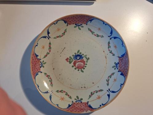 Chinees porseleinen bord famille rose, 18e eeuw, Antiek en Kunst, Antiek | Porselein, Ophalen of Verzenden