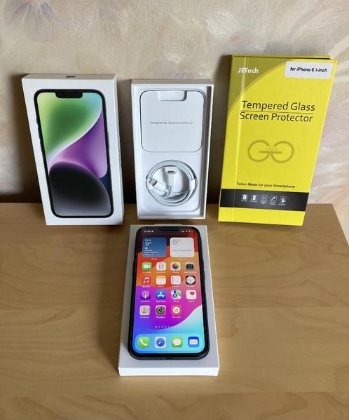 Apple iPhone 14 Midnight 128GB + 3 housses + Verre Trempé, Telecommunicatie, Mobiele telefoons | Apple iPhone, Zo goed als nieuw