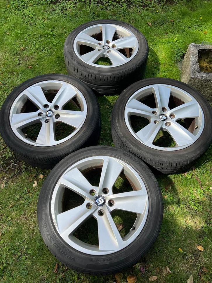 Originele 17" wielset Seat Leon FR/golf 7/ A4/ Skoda,..., Auto-onderdelen, Banden en Velgen, Banden en Velgen, Zomerbanden, 17 inch