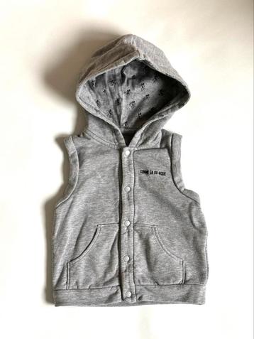 Grijs mouwloos vest met capuchon | 90 cm | Mickey beschikbaar voor biedingen