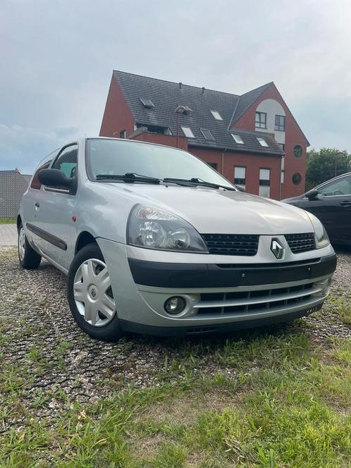 Clio Automaat in perfact staat en te weinig Km!, Auto's, Renault, Particulier, Clio, ABS, Airbags, Boordcomputer, Centrale vergrendeling