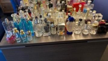 meer dan 250 lege parfumflessen van armani tot en met givenc beschikbaar voor biedingen