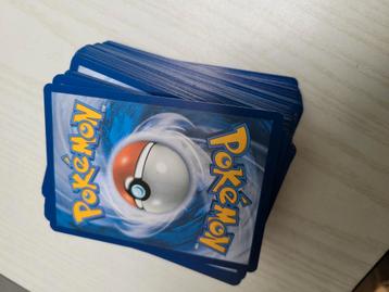 Pokemon kaarten Klein bulkje 100  beschikbaar voor biedingen