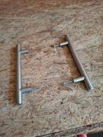 2 handvaatjes, Ophalen