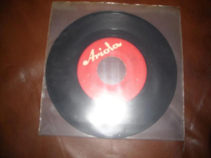 11 singles met plastic of neutrale hoes (uitvoerders met B), Cd's en Dvd's, Vinyl Singles, Ophalen of Verzenden