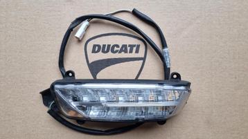 Ducati Multistrada richtingaanwijzer links beschikbaar voor biedingen