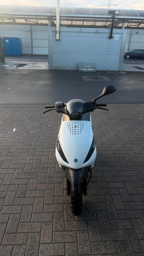 Piaggio Zip 4 Takt | A Klasse, Fietsen en Brommers, Scooters | Piaggio, Zo goed als nieuw, Zip, Klasse A (25 km/u), Benzine, Ophalen of Verzenden