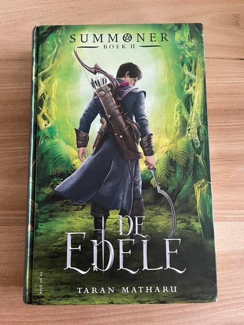 Taran Matharu - De edele, Boeken, Kinderboeken | Jeugd | 13 jaar en ouder, Zo goed als nieuw, Ophalen of Verzenden