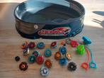 Beyblades met gratis arena met barst in, Ophalen, Gebruikt