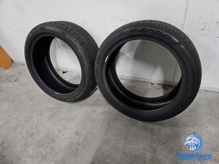 6-7mm! Lynk & Co zomerbanden 235/45R20 Pirelli Pzero, Auto-onderdelen, Banden en Velgen, Band(en), Zomerbanden, 20 inch, 235 mm