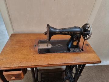 Oud naaimachine  beschikbaar voor biedingen