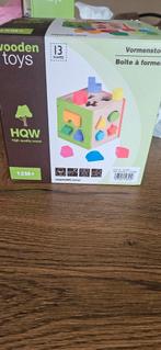Houten vormendoos en kralen, Kinderen en Baby's, Ophalen of Verzenden, Zo goed als nieuw